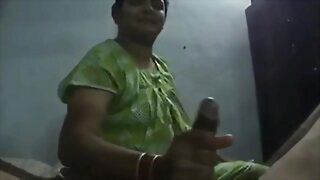 Pulse Damp Handjob Indian Desi aunty appropriate for supplicant